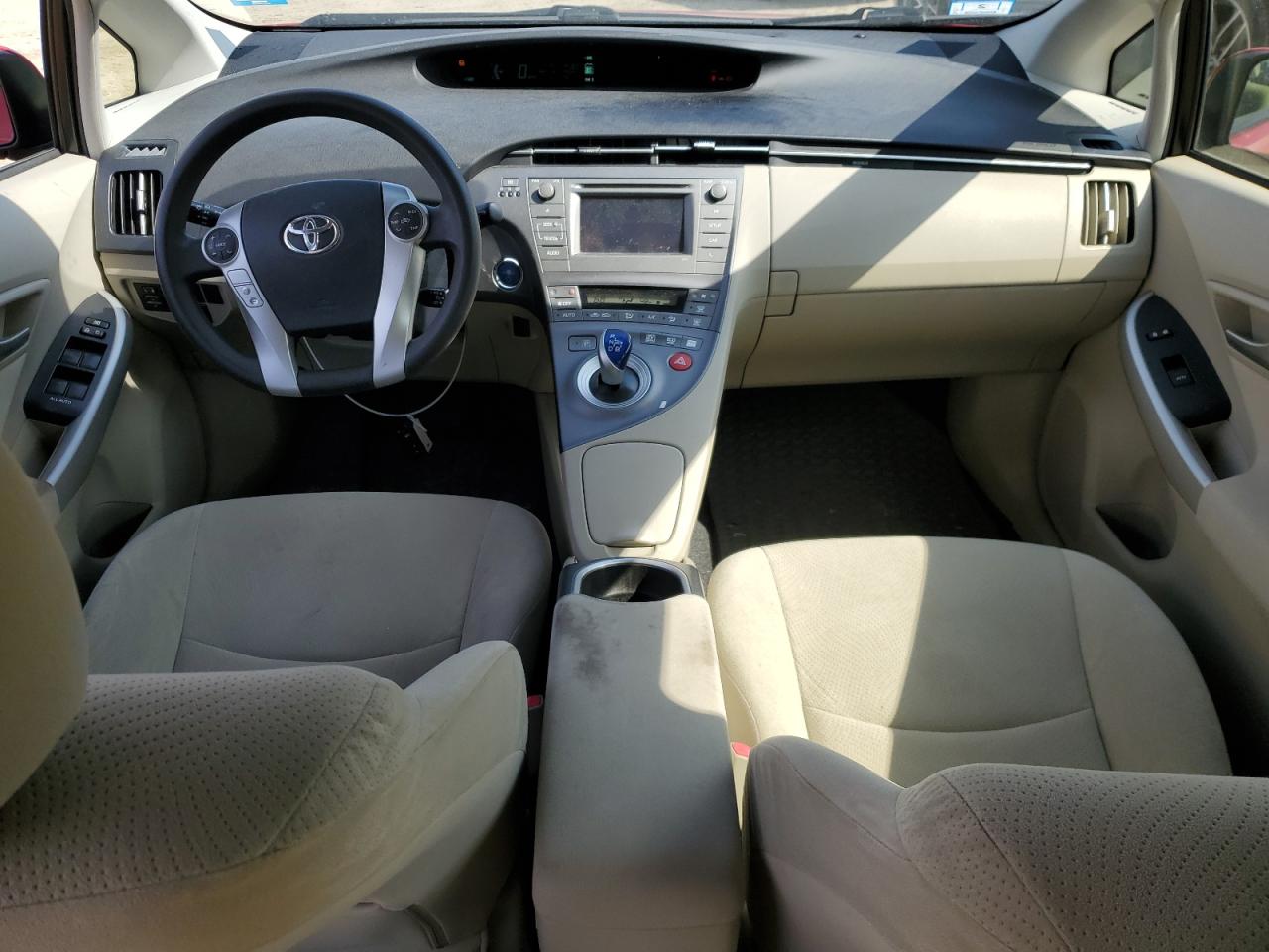2012 Toyota Prius - Image 8