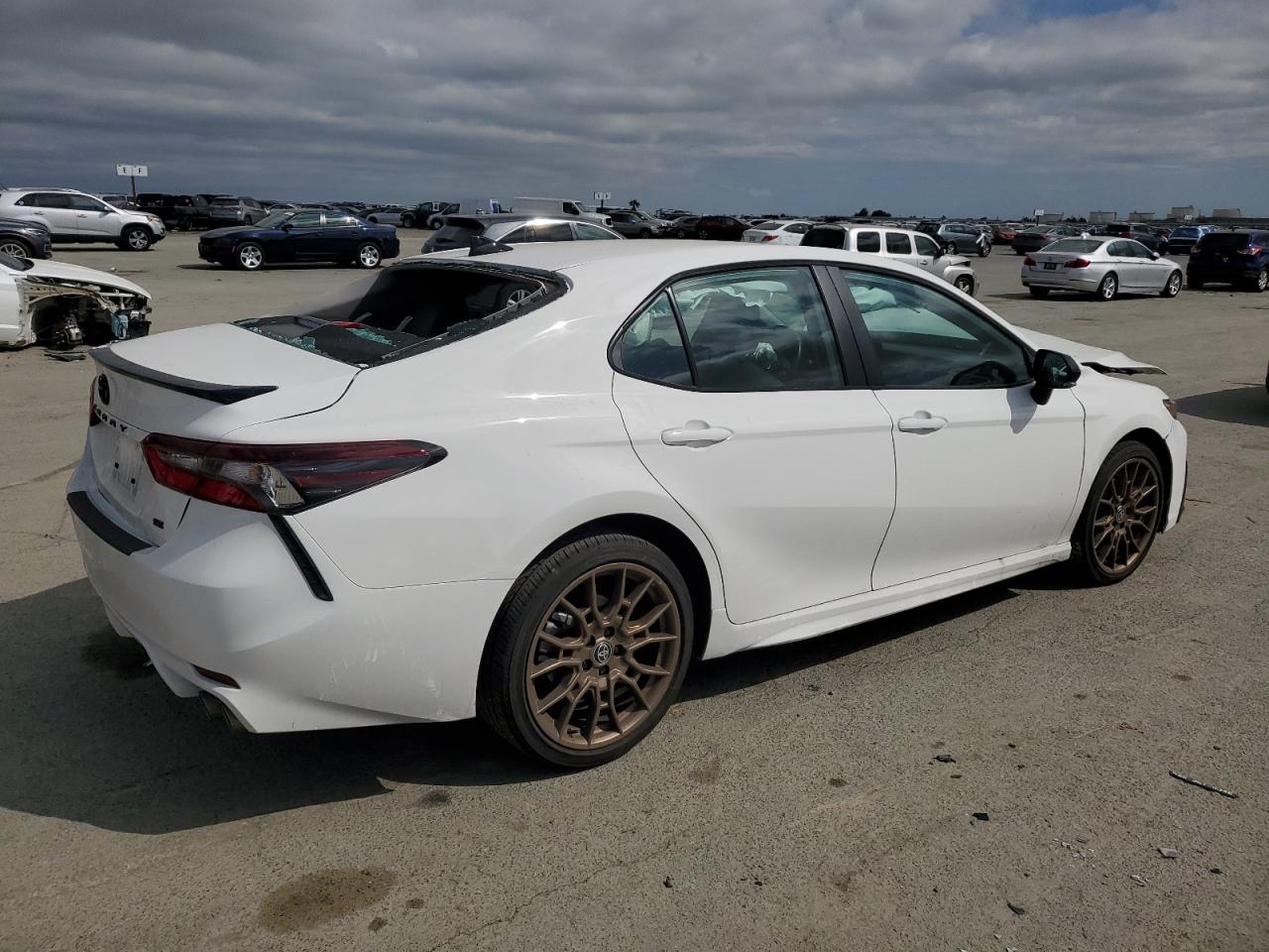 4T1T11AK1RU232477 TOYOTA CAMRY 2024