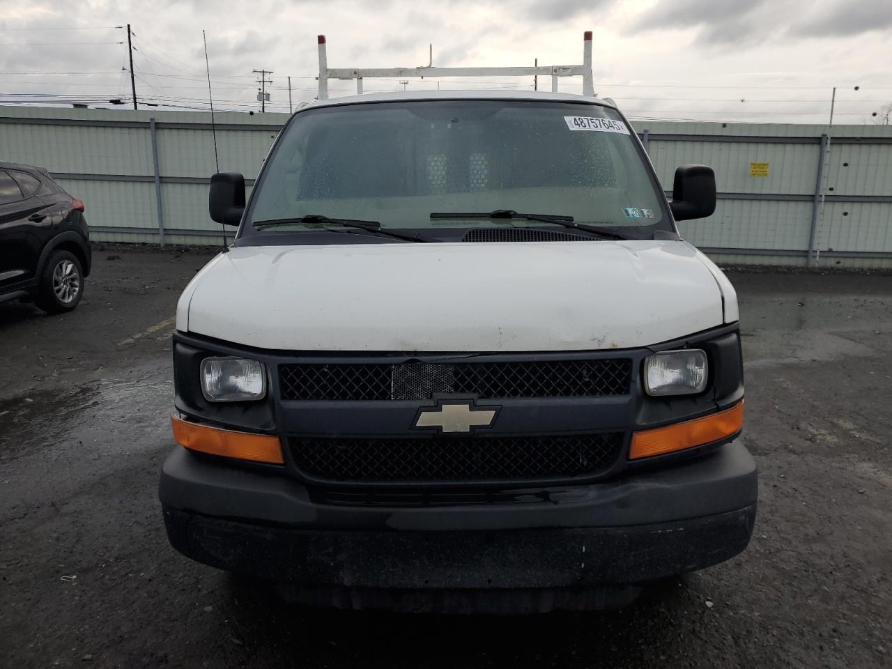 2014 Chevrolet Express - Image 5