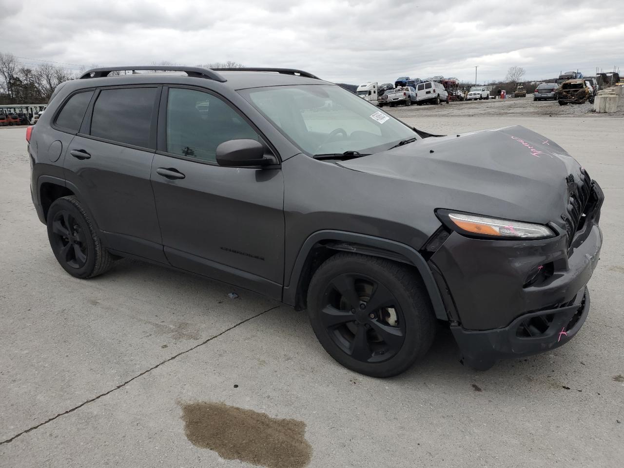 2016 Jeep Grand Cherokee - Image 4