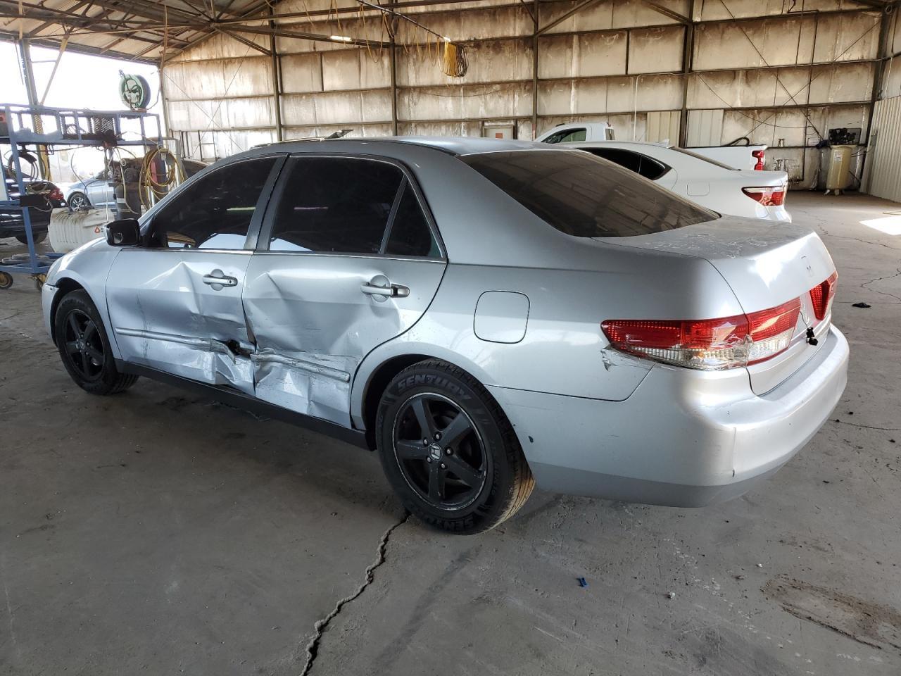 2003 Honda Accord - Image 2