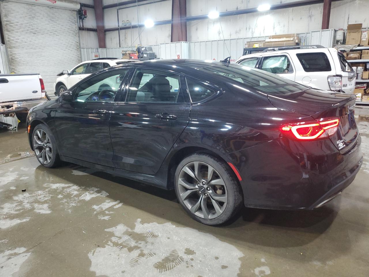 2015 Chrysler 200 - Image 2