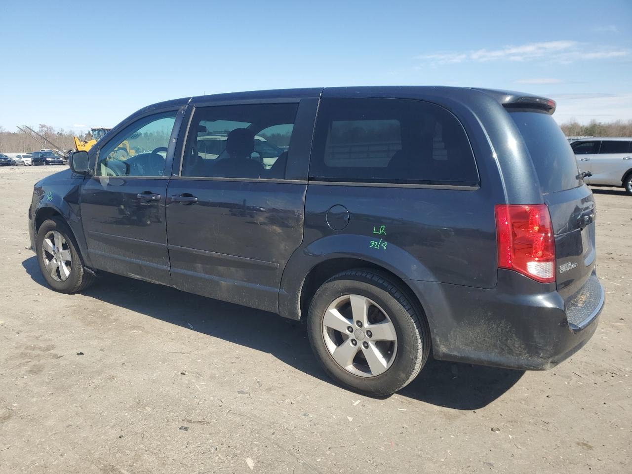 2013 Dodge Caravan - Image 2