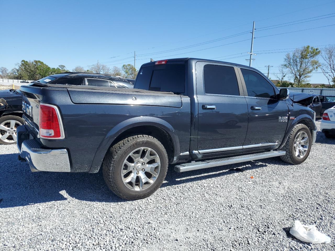 2017 RAM 1500 - Image 3