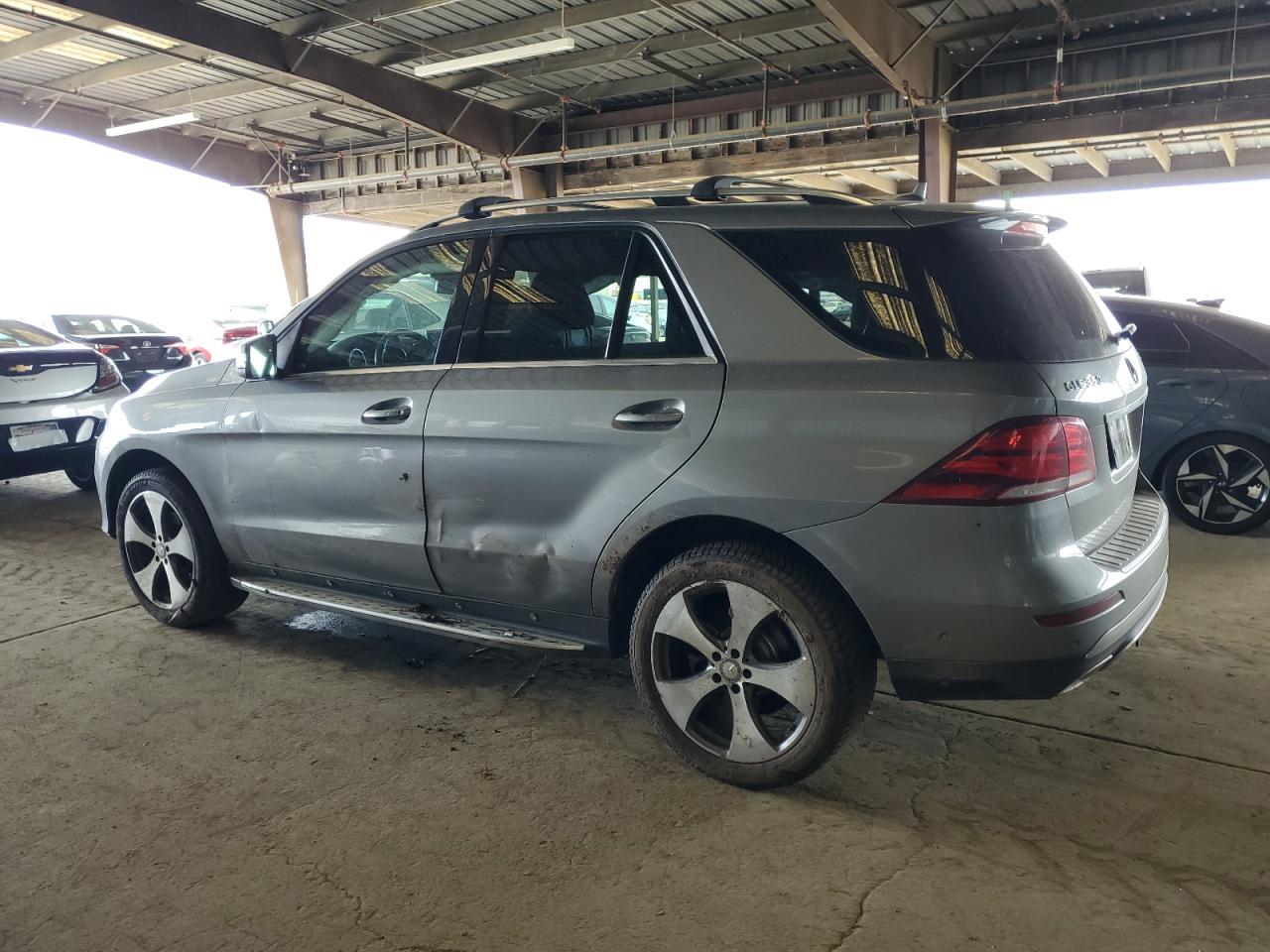 2016 Mercedes-Benz GLE - Image 2