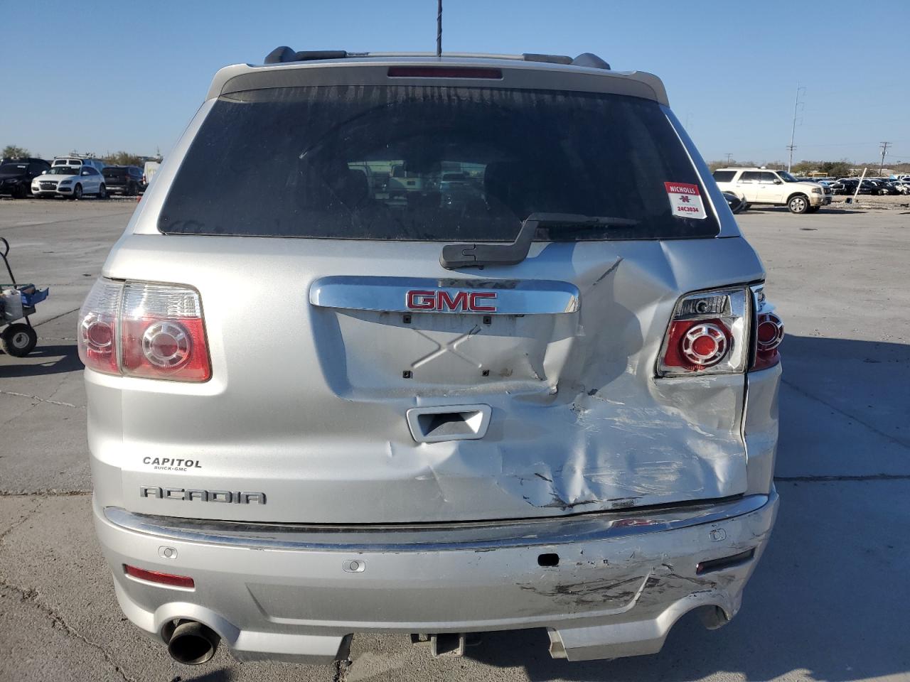 2012 GMC Acadia - Image 6