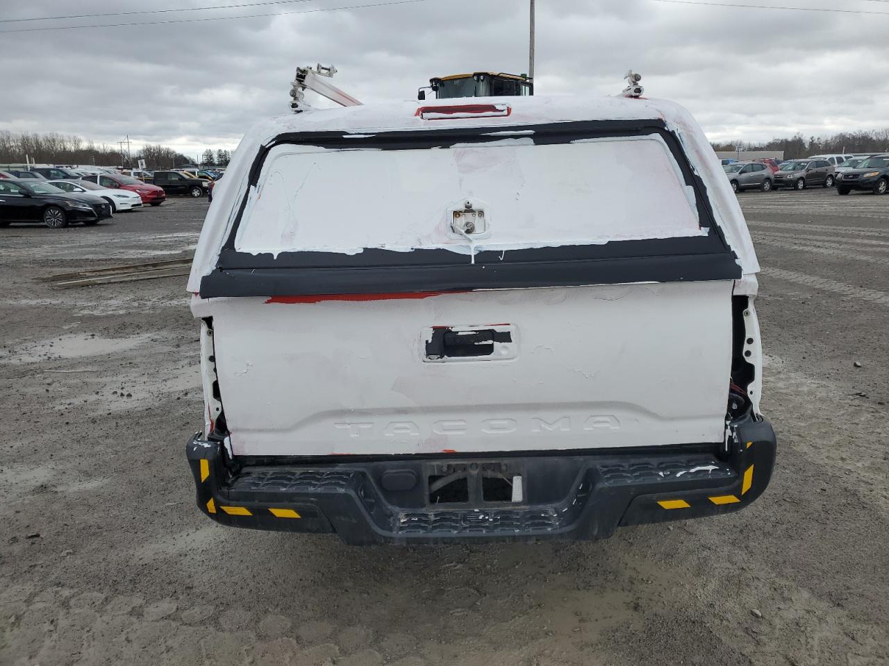 2017 Toyota Tacoma - Image 6