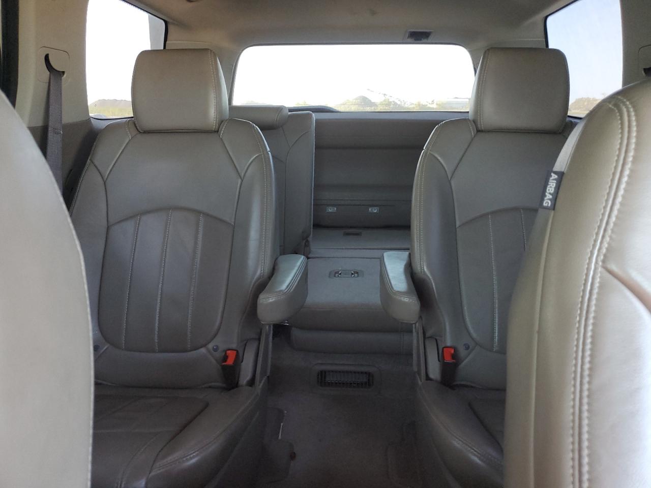 2014 GMC Acadia - Image 10