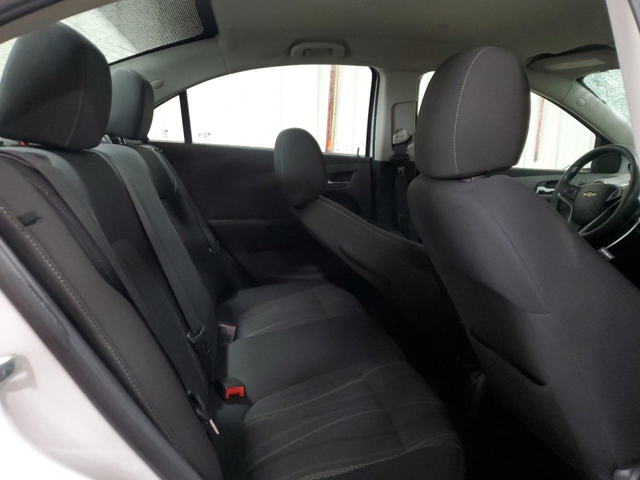 2015 Chevrolet Sonic - Image 10