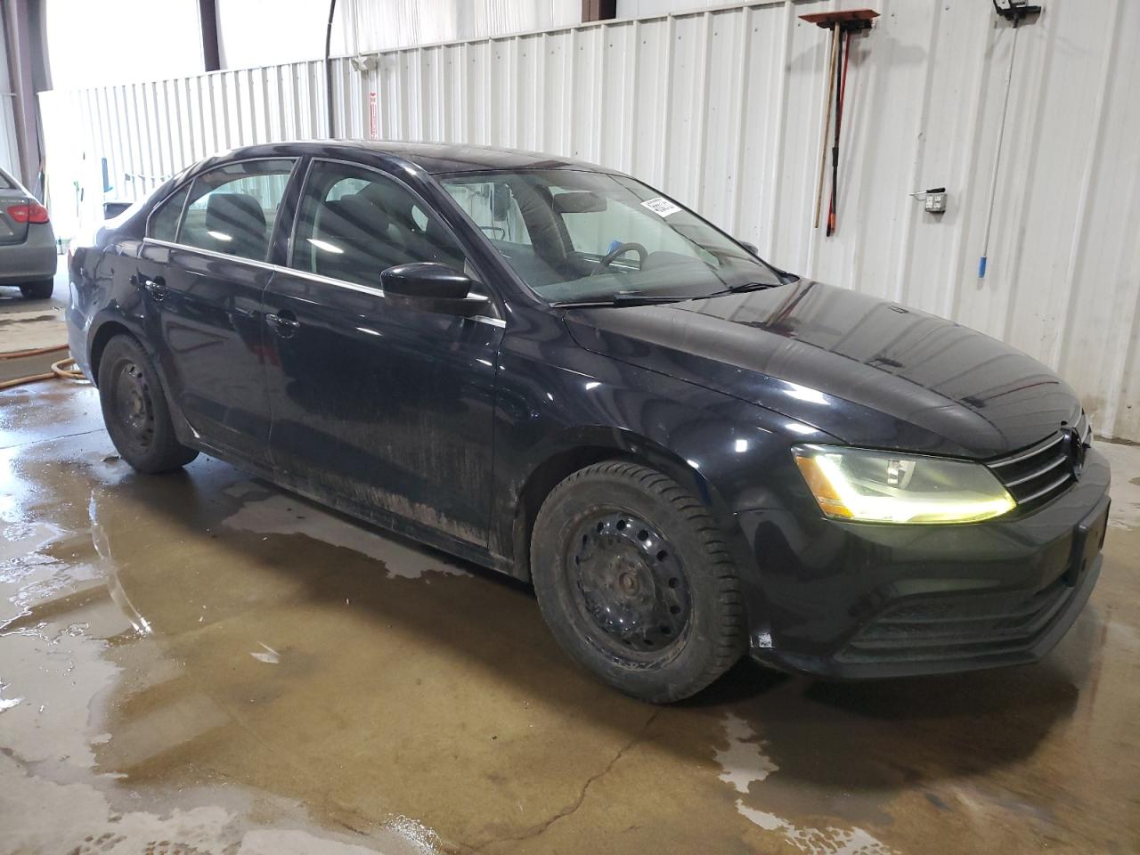 2017 Volkswagen Jetta - Image 4