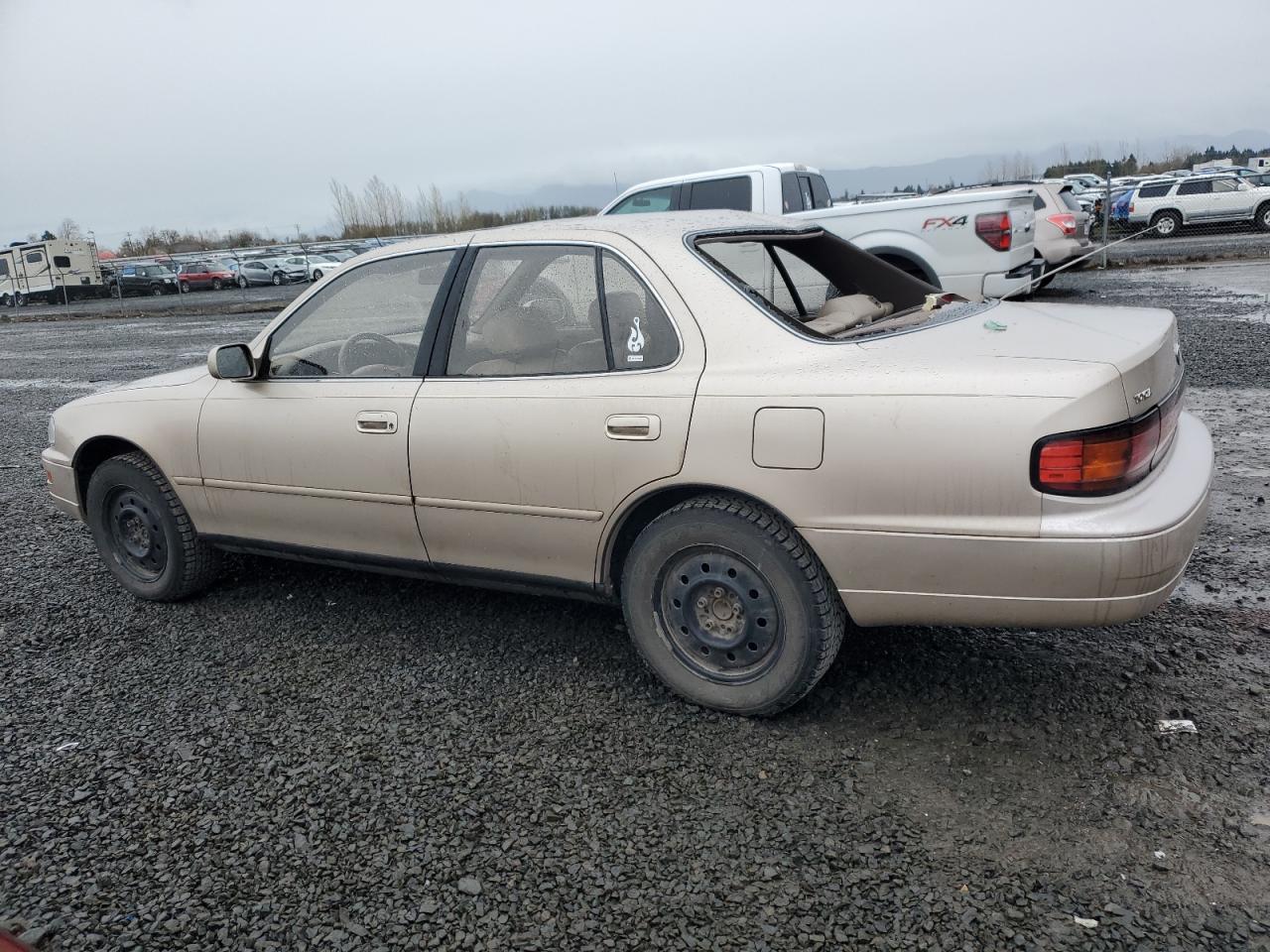 1994 Toyota Camry - Image 2