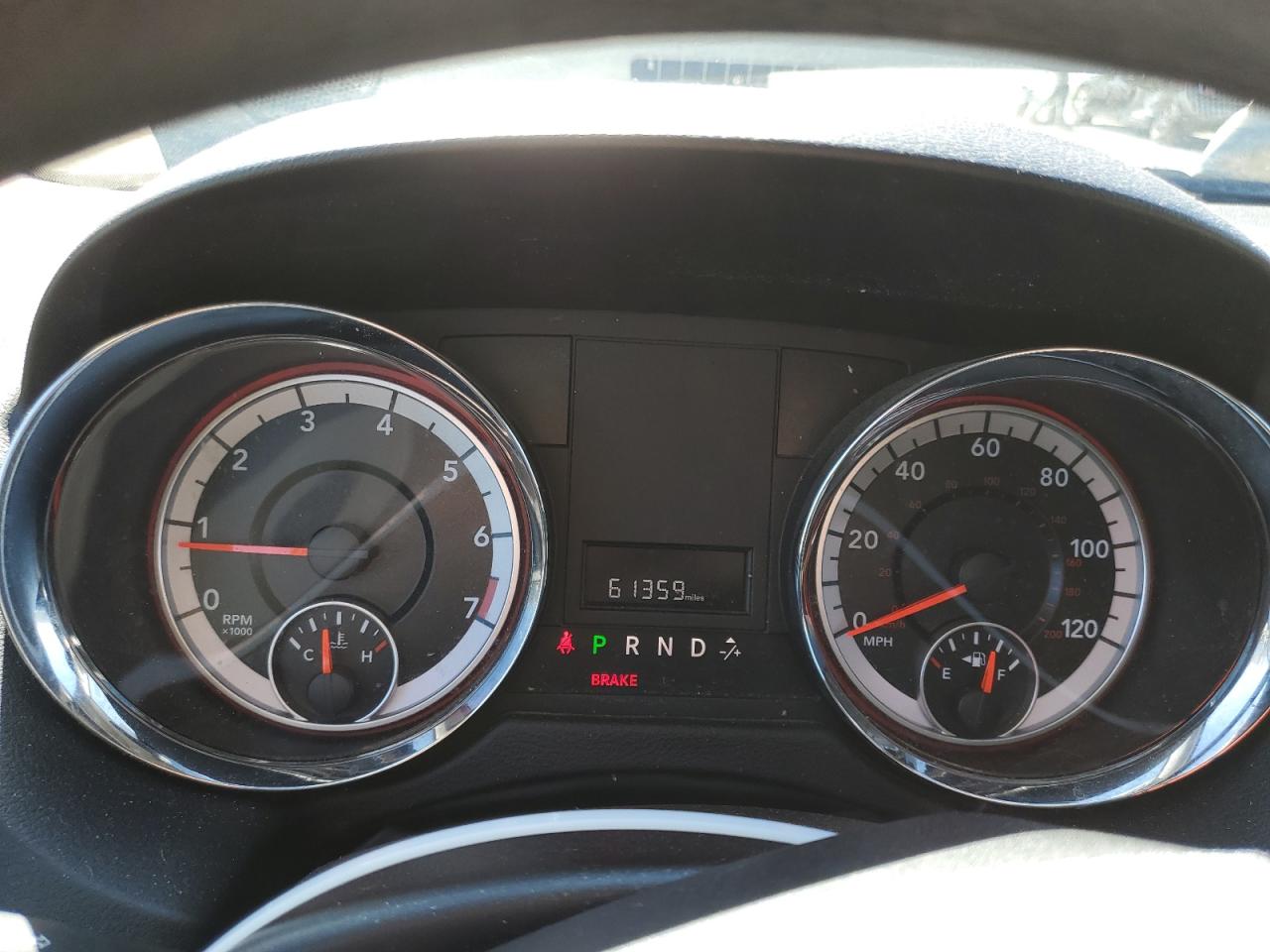 2019 Dodge Caravan - Image 9