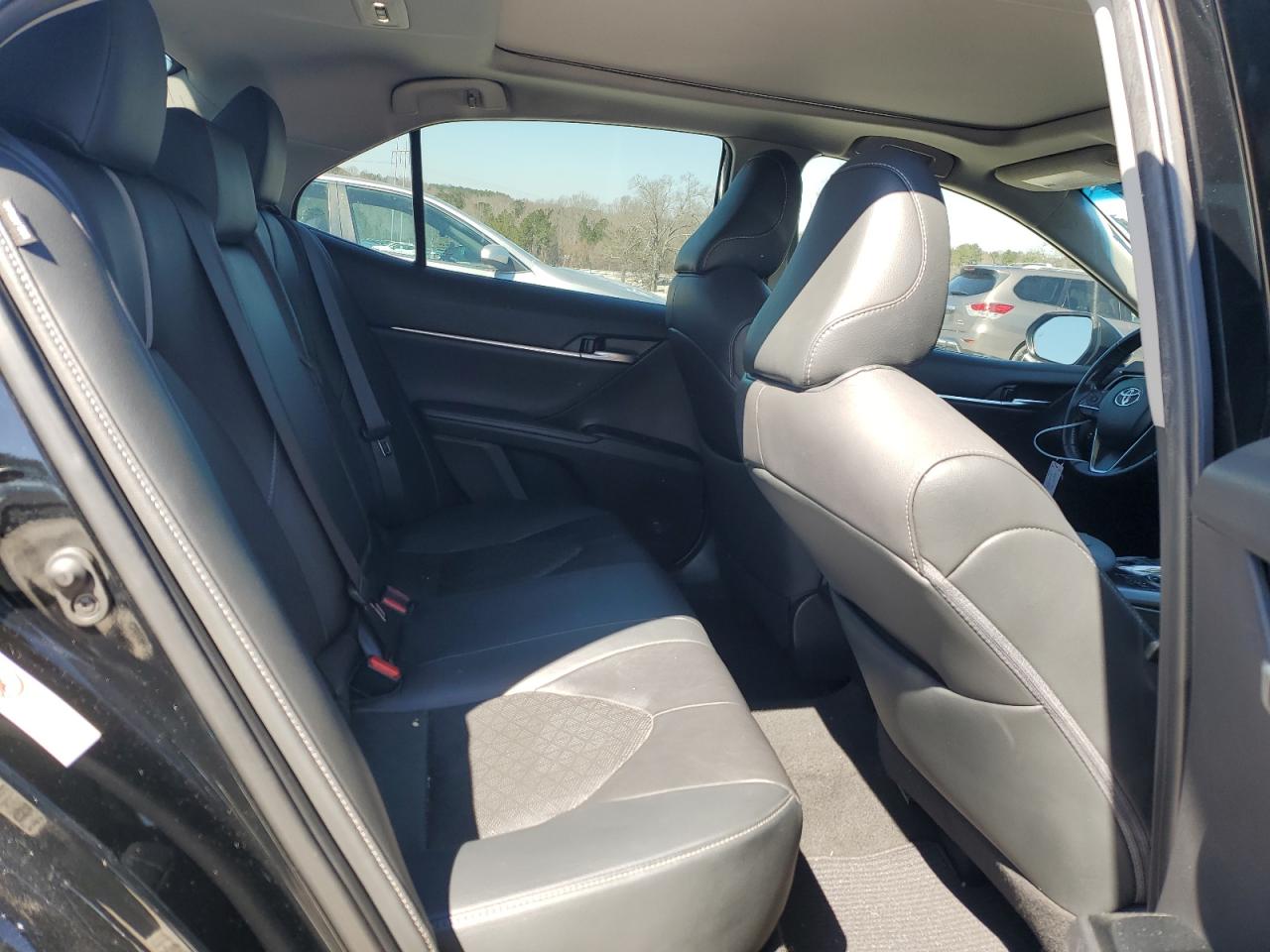 2019 Toyota Camry - Image 10