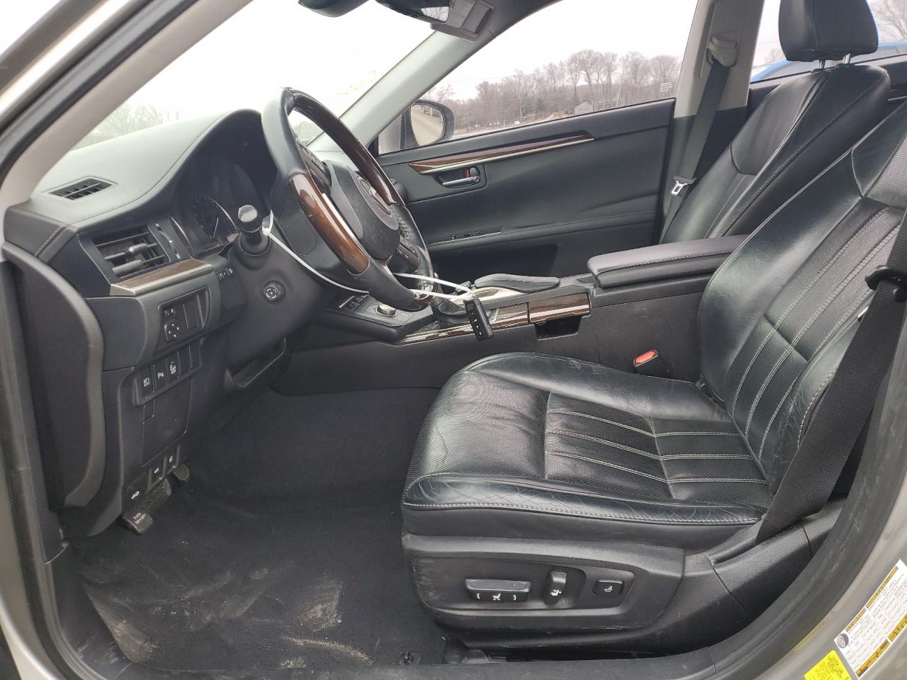 2018 Lexus ES - Image 7
