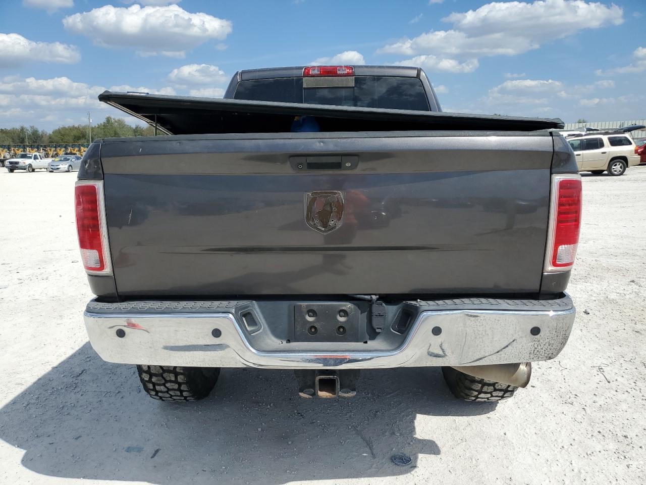 2014 RAM 2500 - Image 6