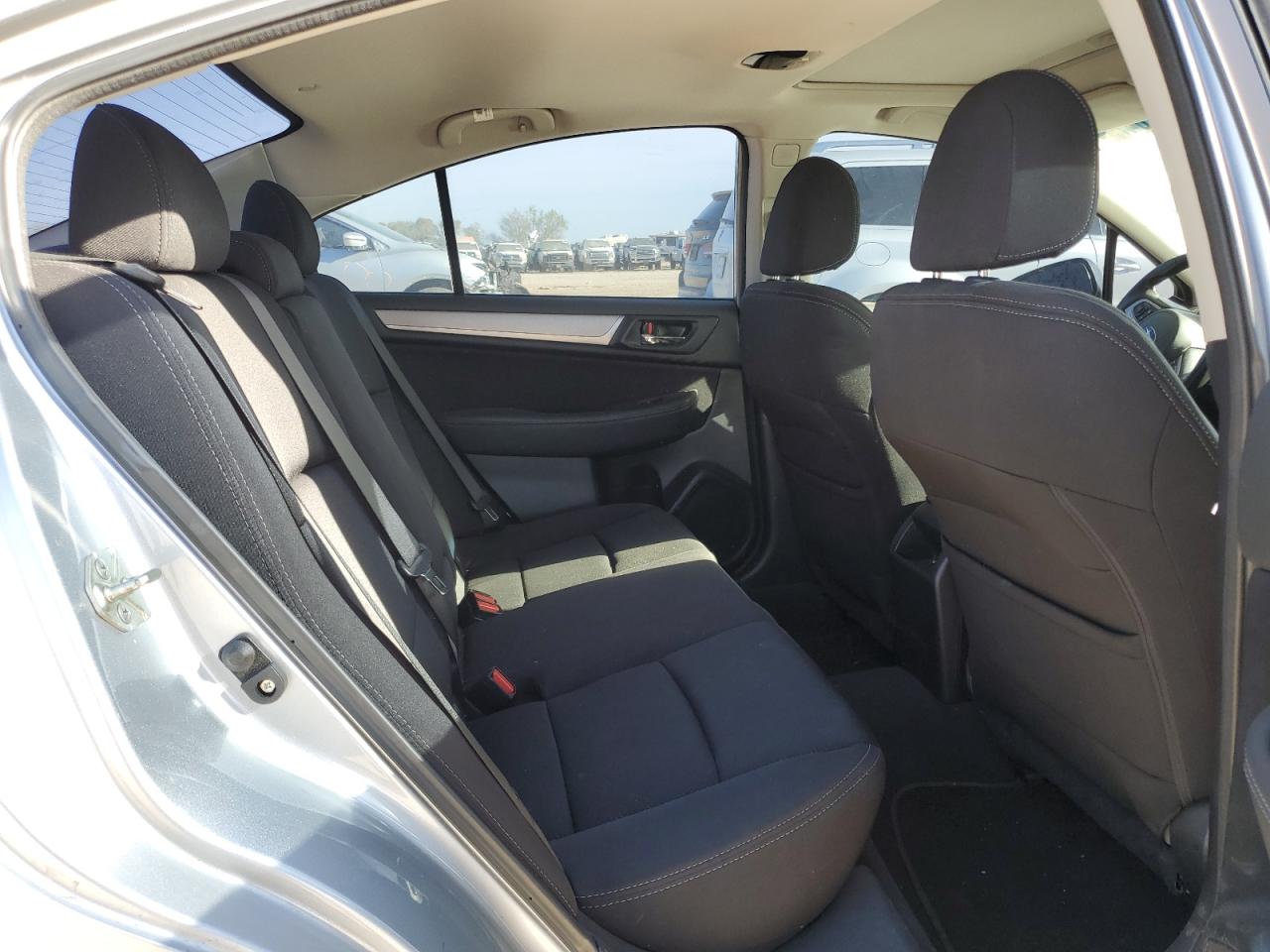 2016 Subaru Legacy - Image 10