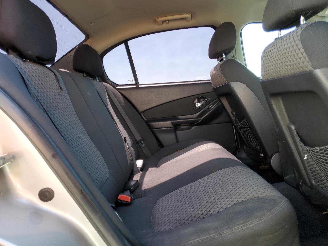 2006 Chevrolet Malibu - Image 10