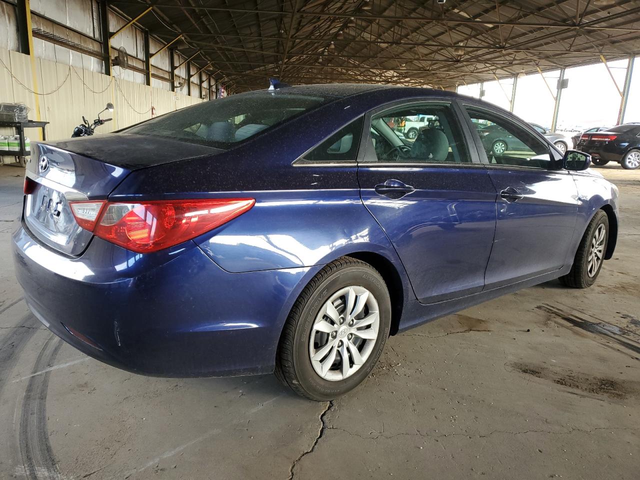 2012 Hyundai Sonata - Image 3