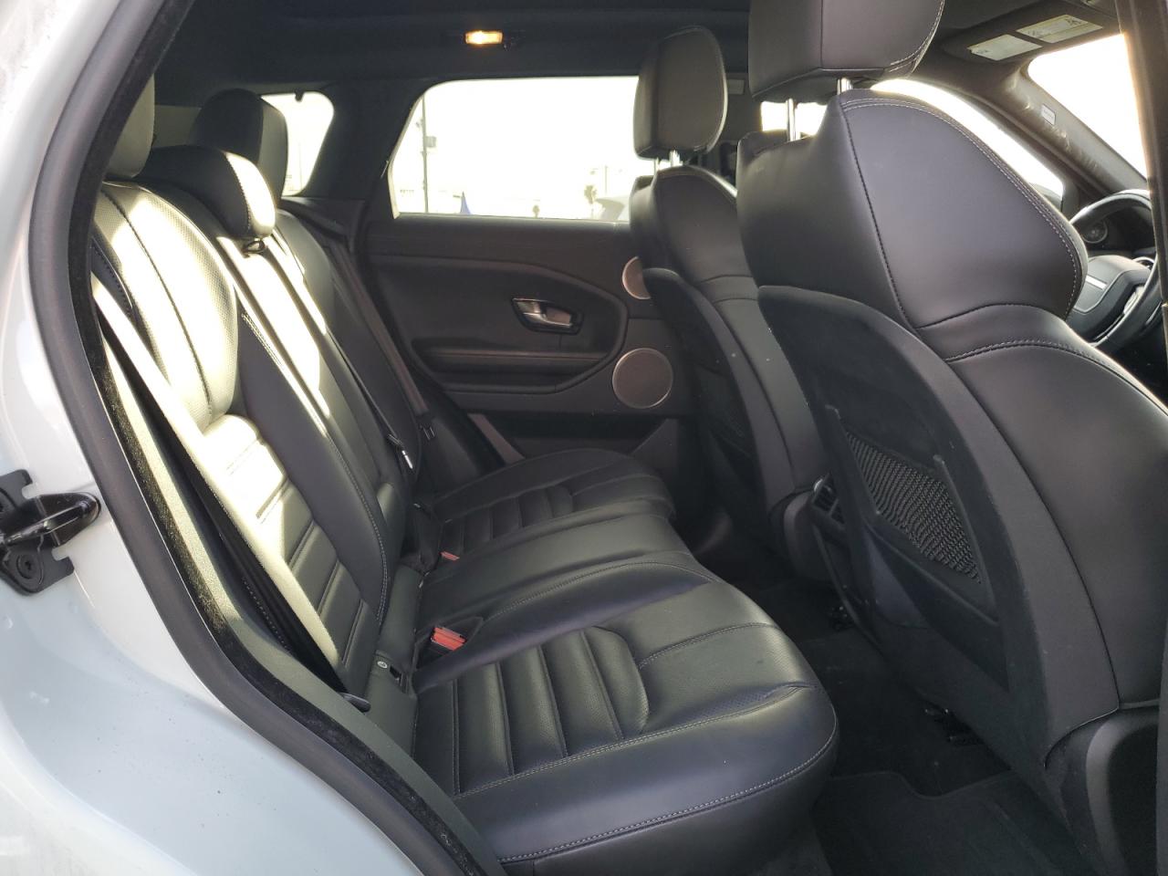 2017 Land Rover Range Rover - Image 11