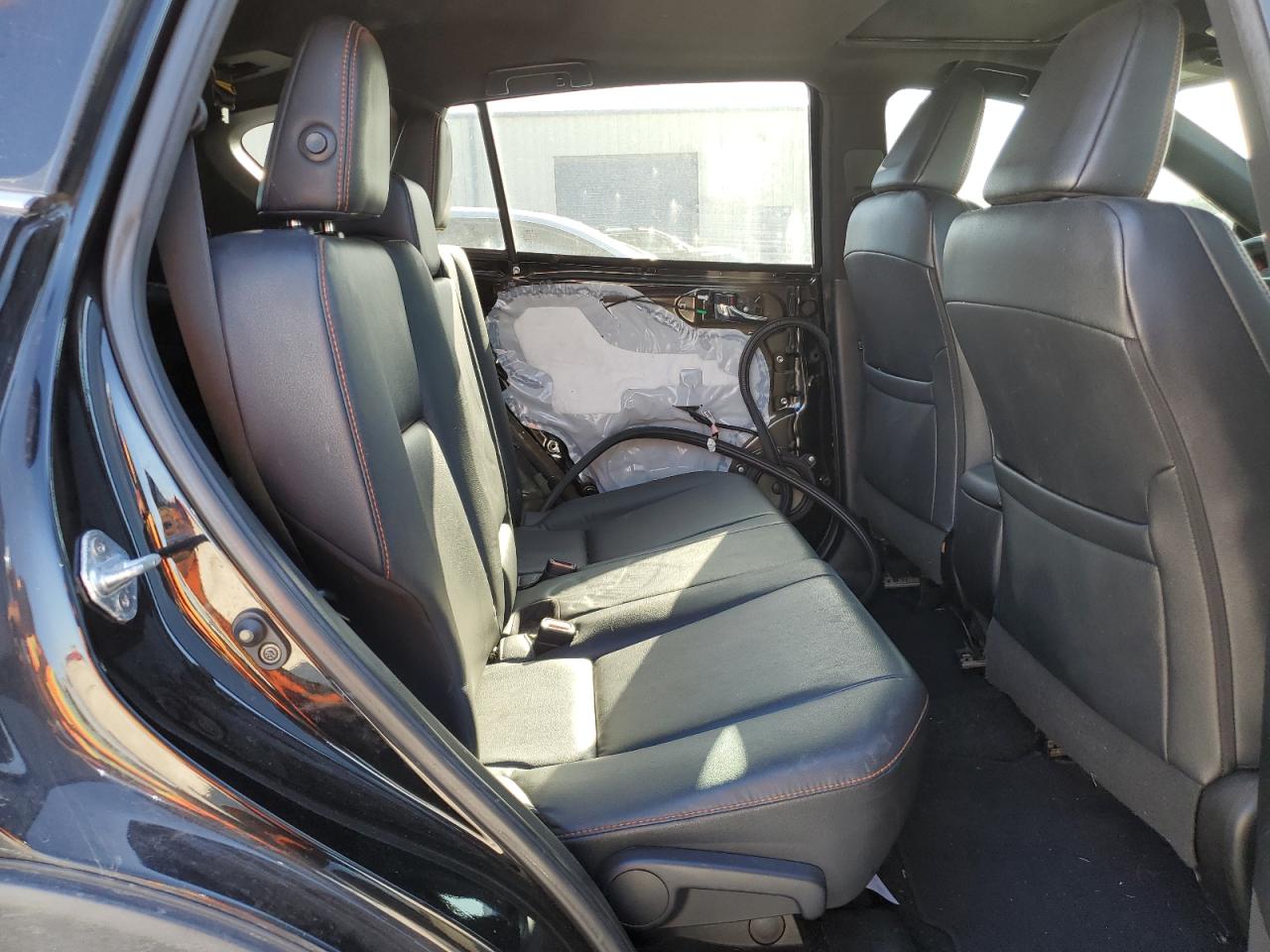 2017 Toyota RAV 4 - Image 11