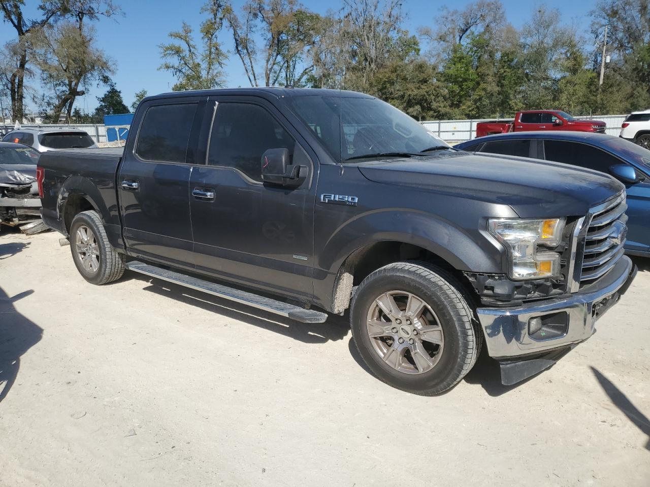 2017 Ford F-150 - Image 4