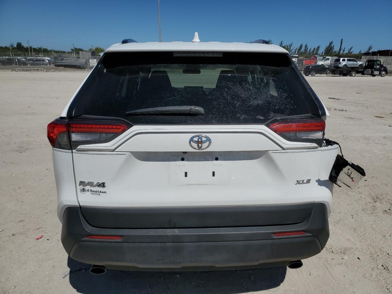 2024 Toyota RAV 4 - Image 6