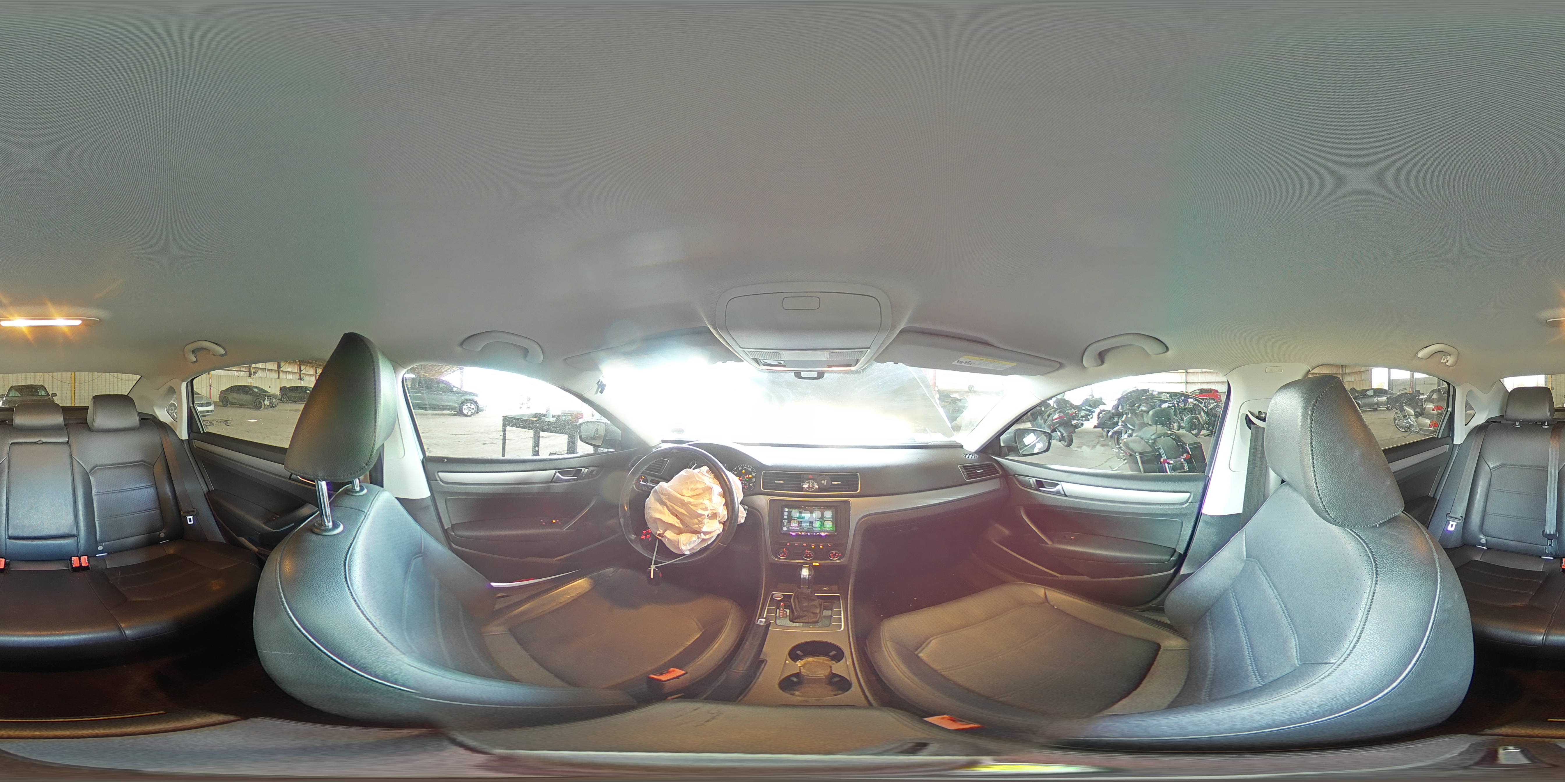 2015 Volkswagen Passat - Image 13