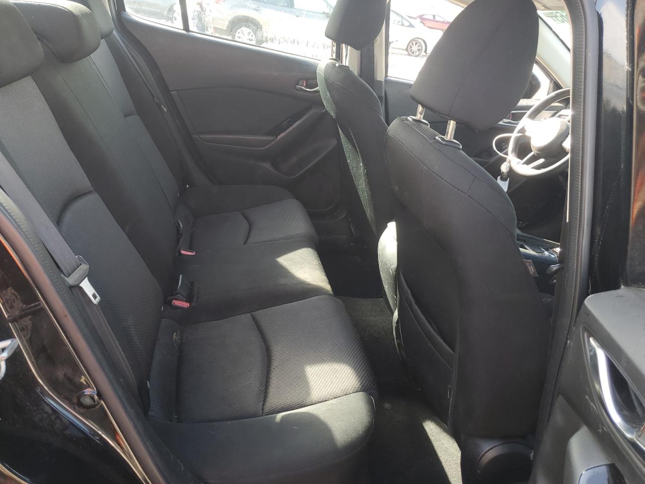 2018 Mazda 3 - Image 10