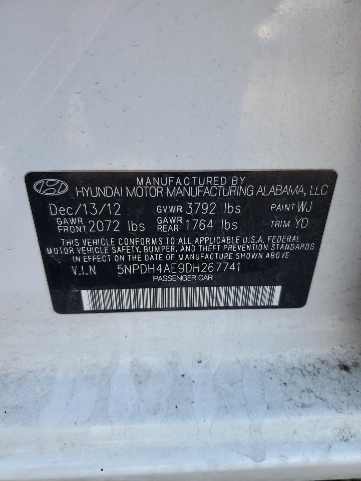 2013 Hyundai Elantra - Image 14
