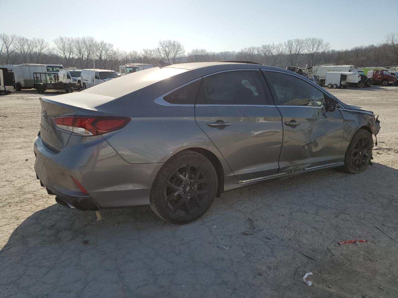 2018 Hyundai Sonata - Image 3