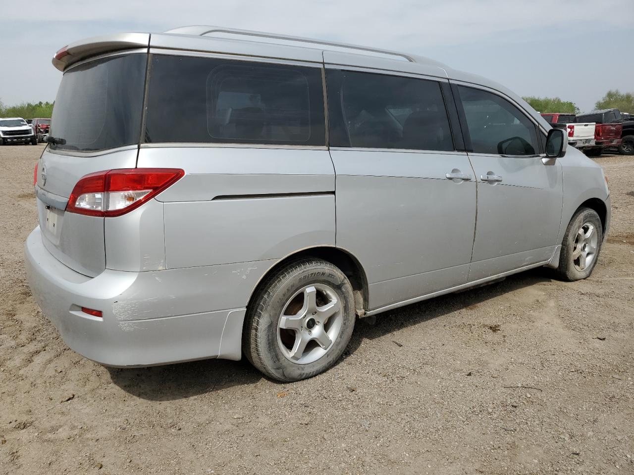 2014 Nissan Quest - Image 3