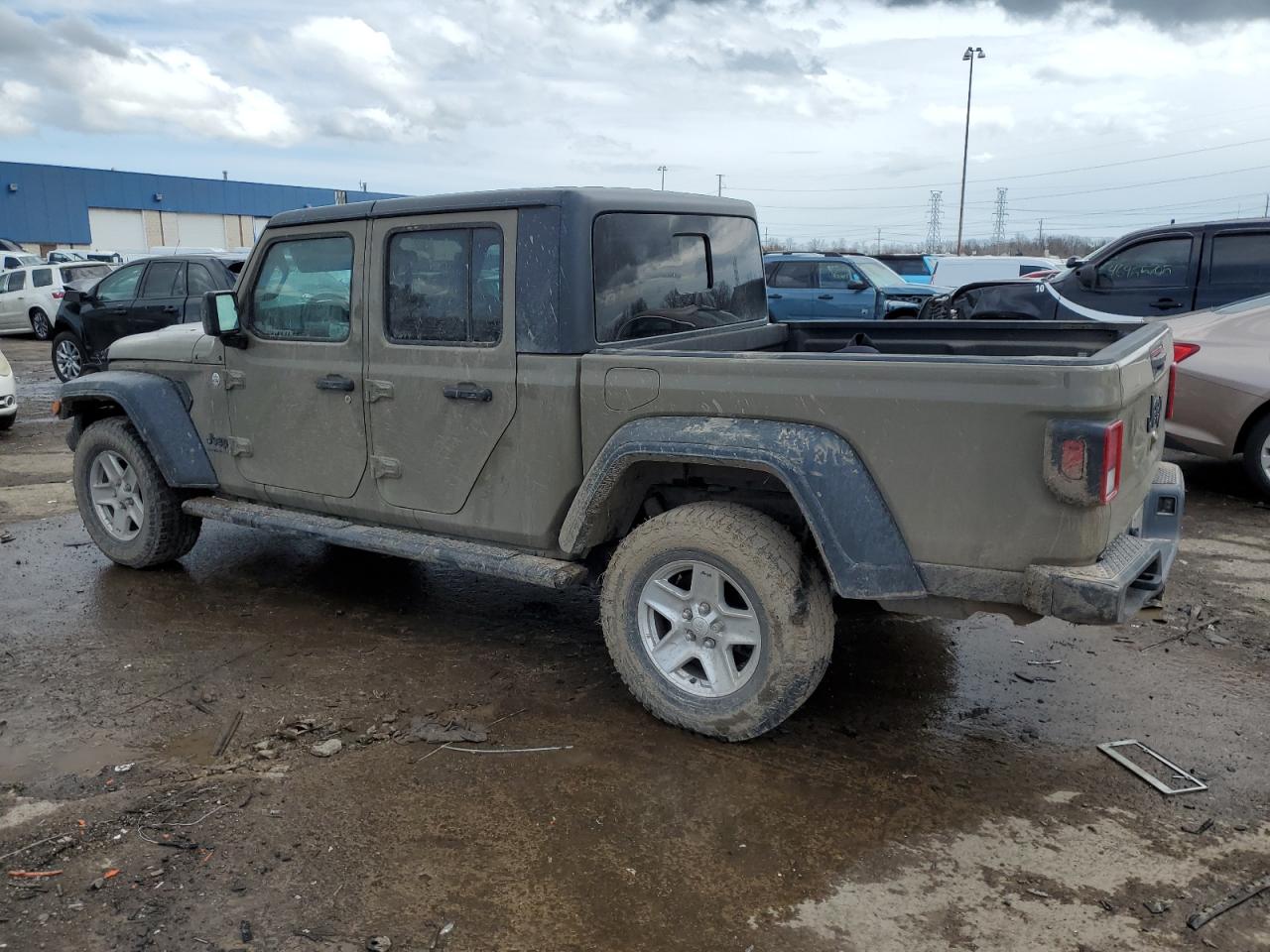 2020 Jeep Gladiator - Image 2