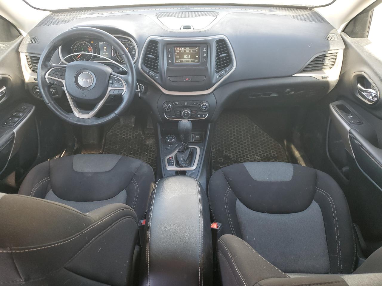 2018 Jeep Grand Cherokee - Image 8