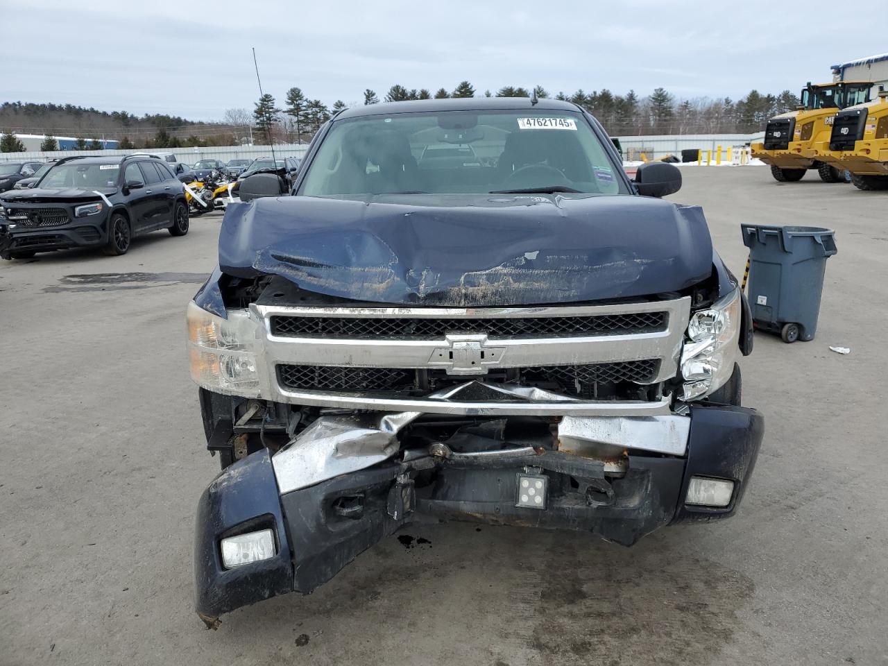 2011 Chevrolet Silverado - Image 5