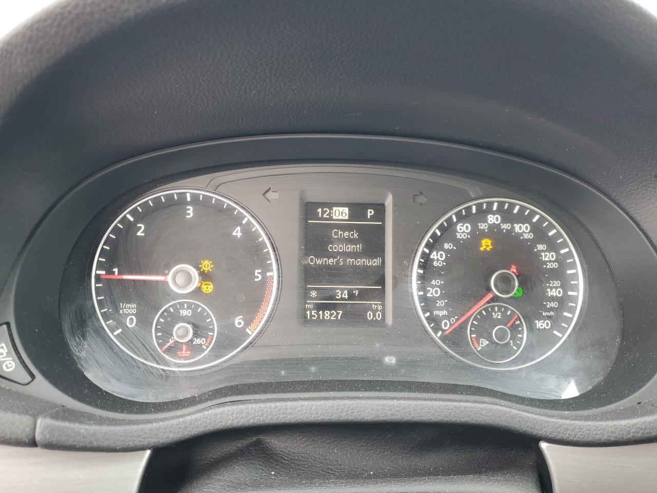 2015 Volkswagen Passat - Image 9