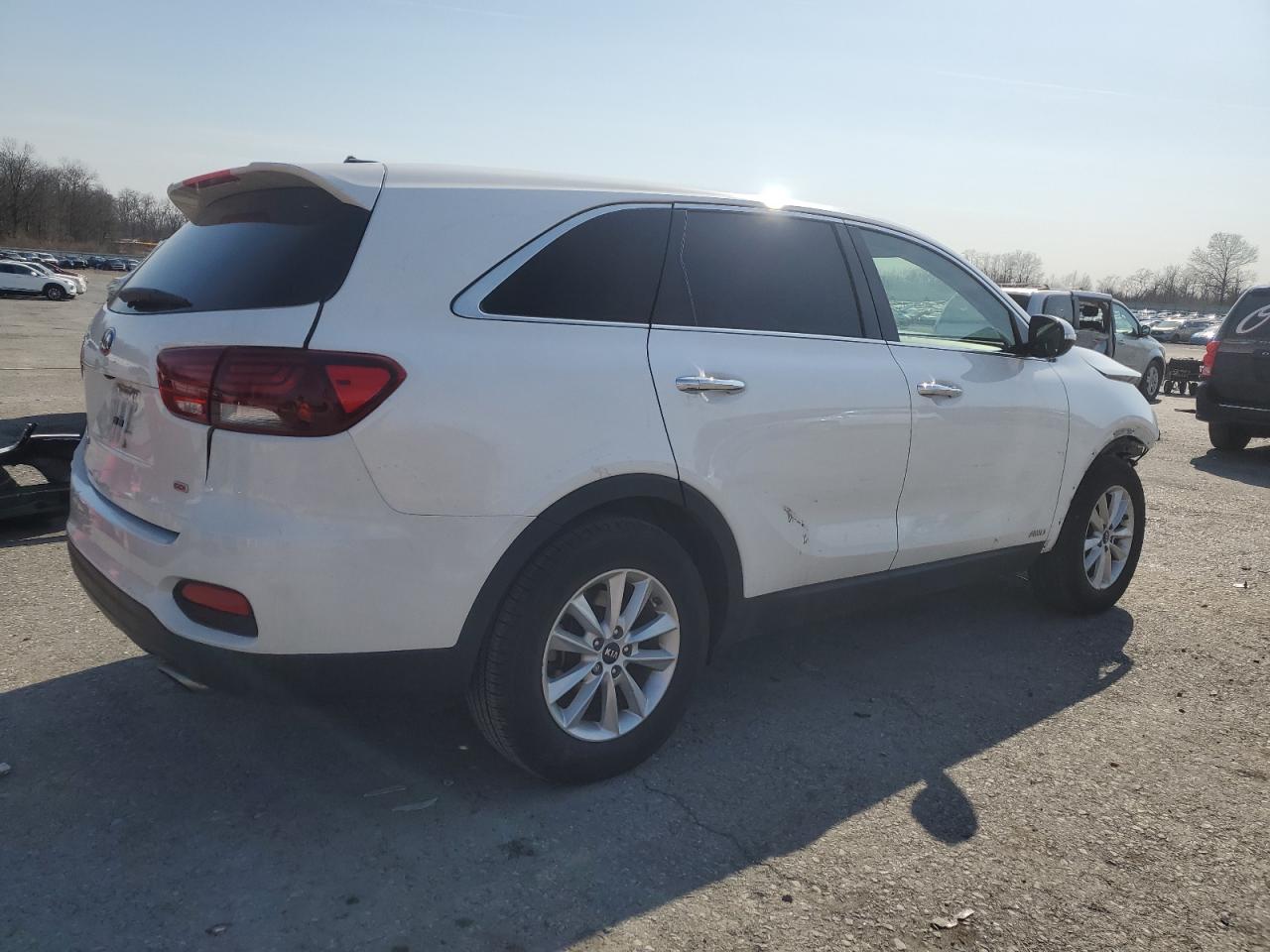 2019 Kia Sorento - Image 3