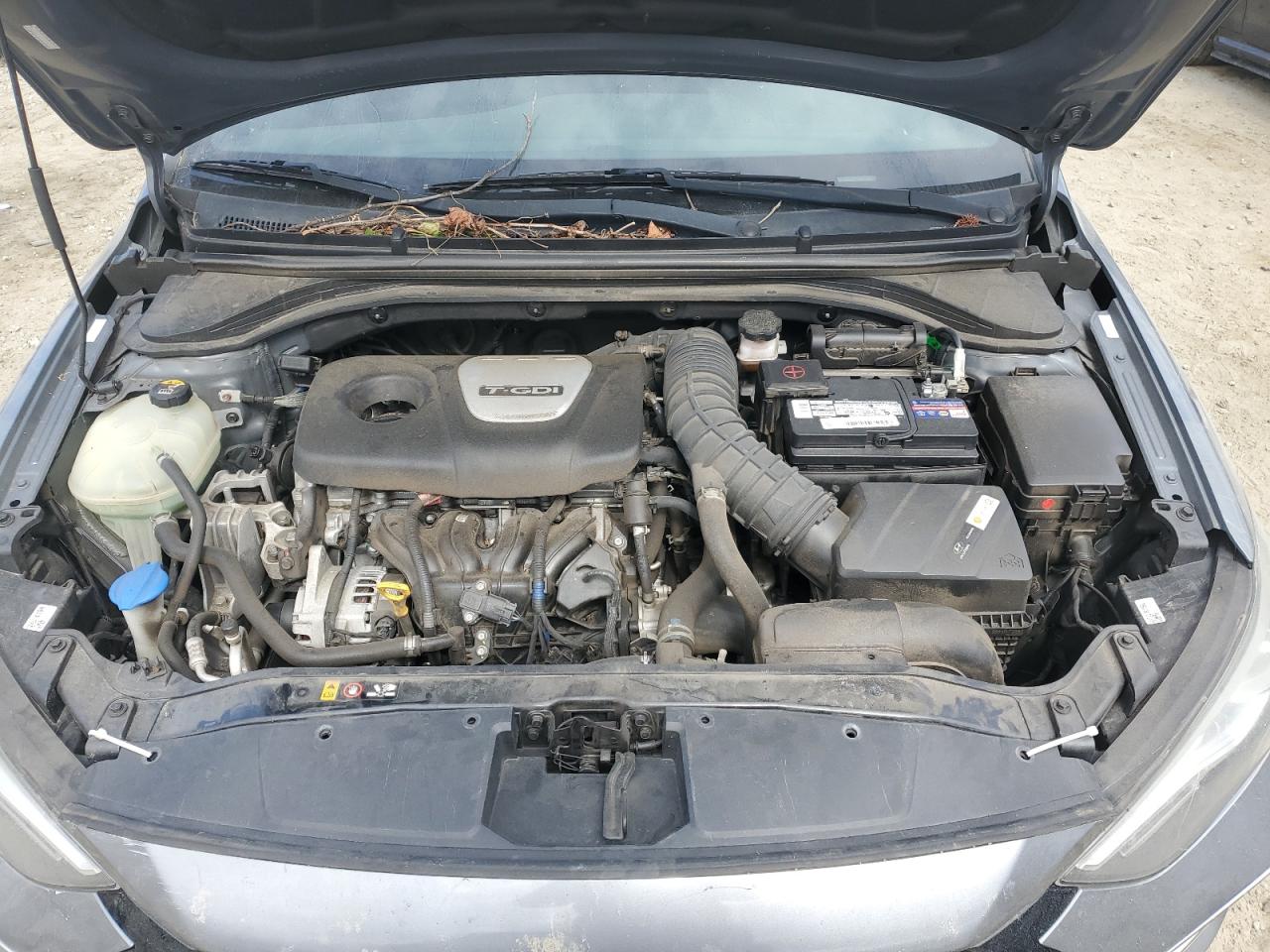2018 Hyundai Elantra - Image 11