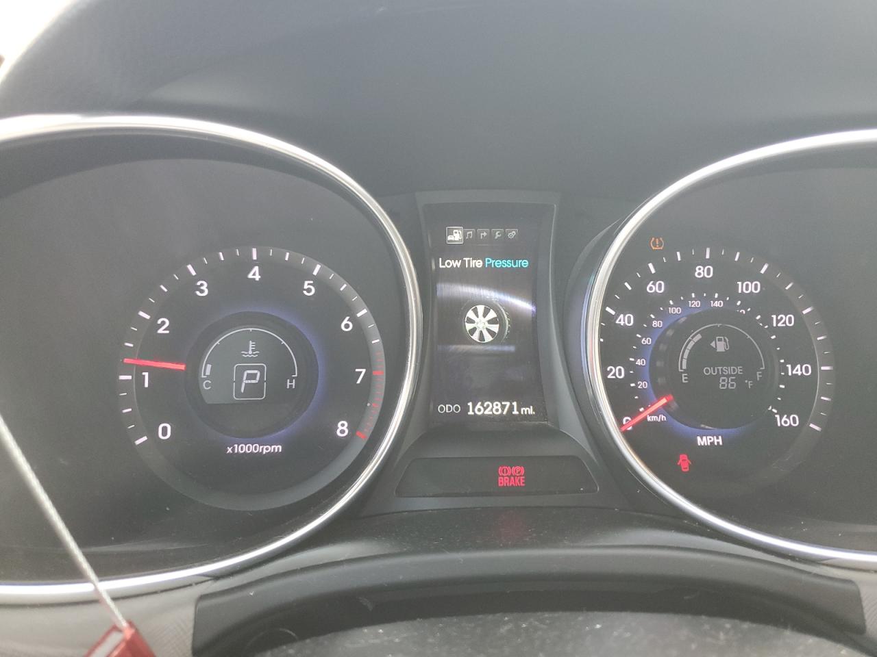 2014 Hyundai Santa Fe - Image 9