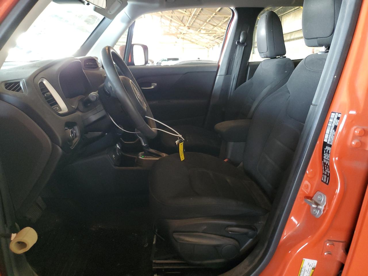 2018 Jeep Renegade - Image 7