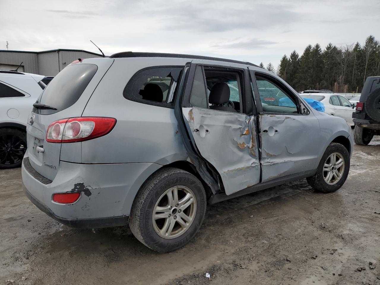 2010 Hyundai Santa Fe - Image 3