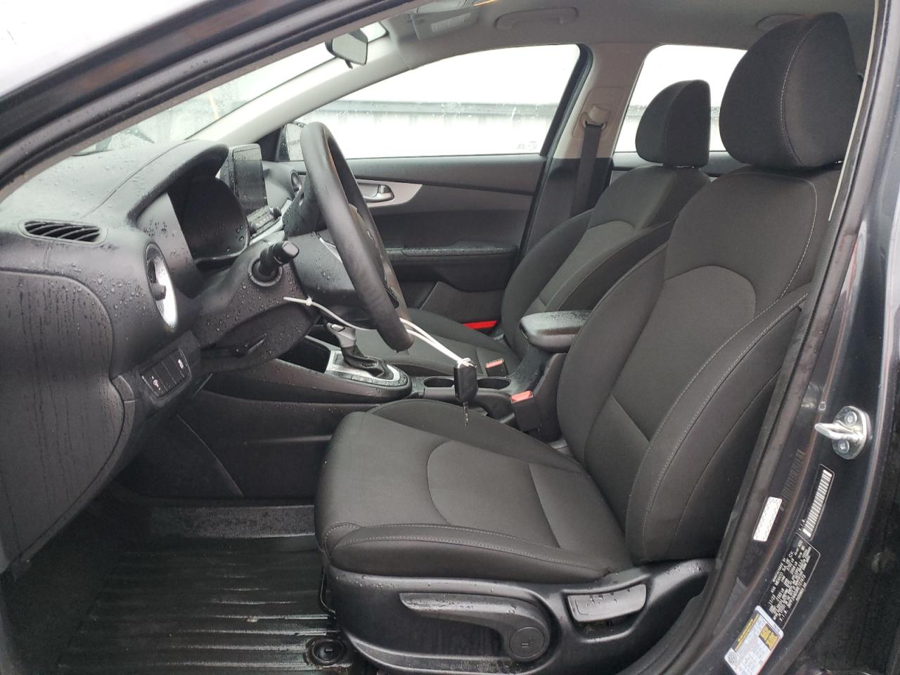 2024 Kia Forte - Image 7