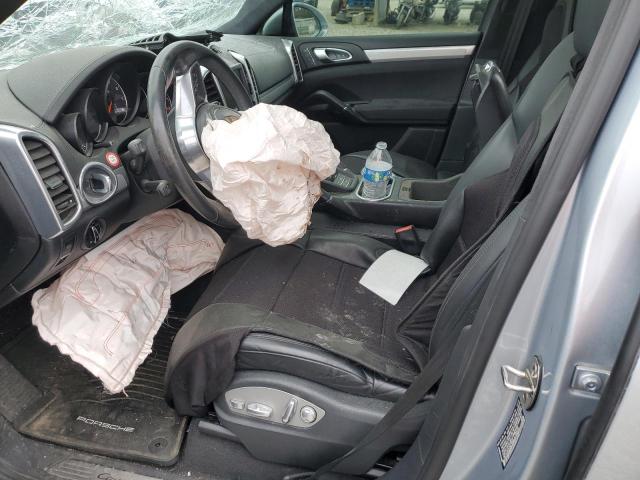  PORSCHE CAYENNE 2016 Srebrny