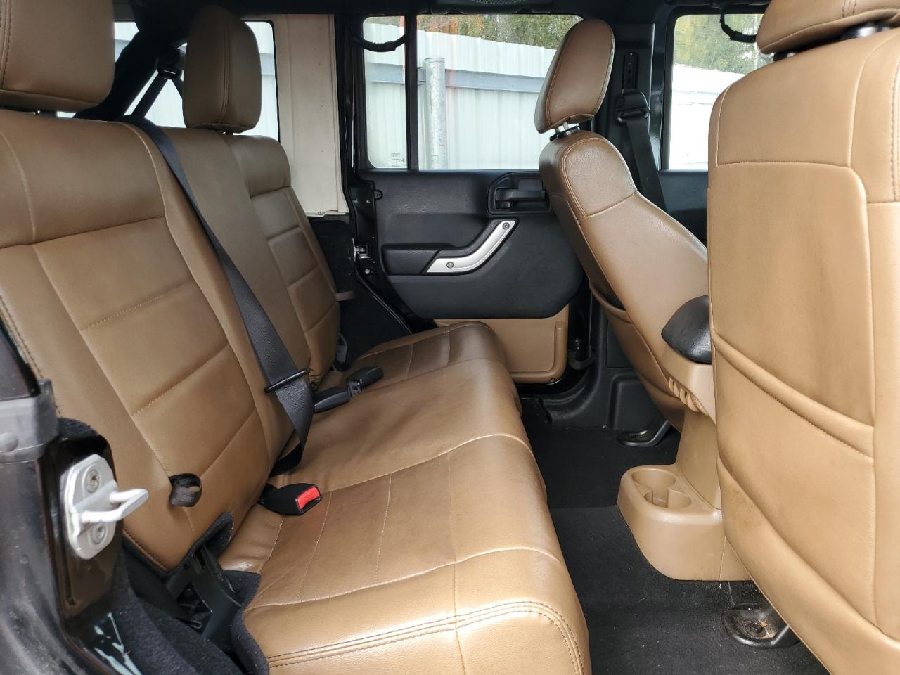 2012 Jeep Wrangler - Image 11