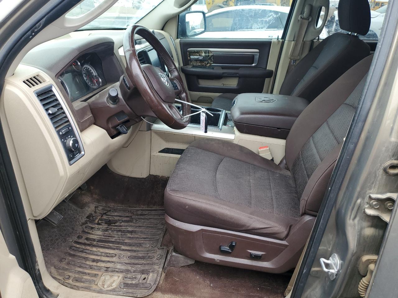 2015 RAM 1500 - Image 7