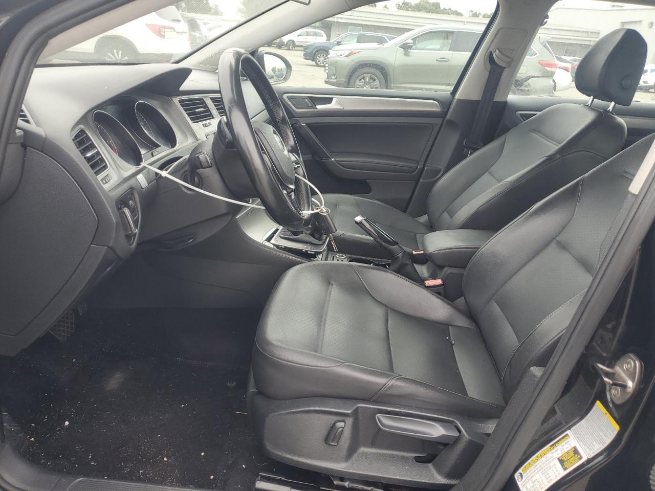 2015 Volkswagen Golf - Image 7