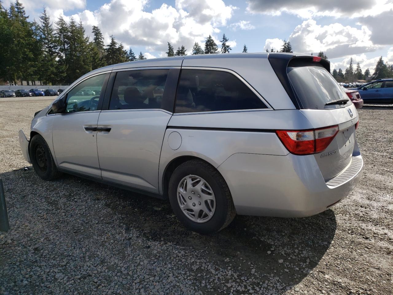 2011 Honda Odyssey - Image 2