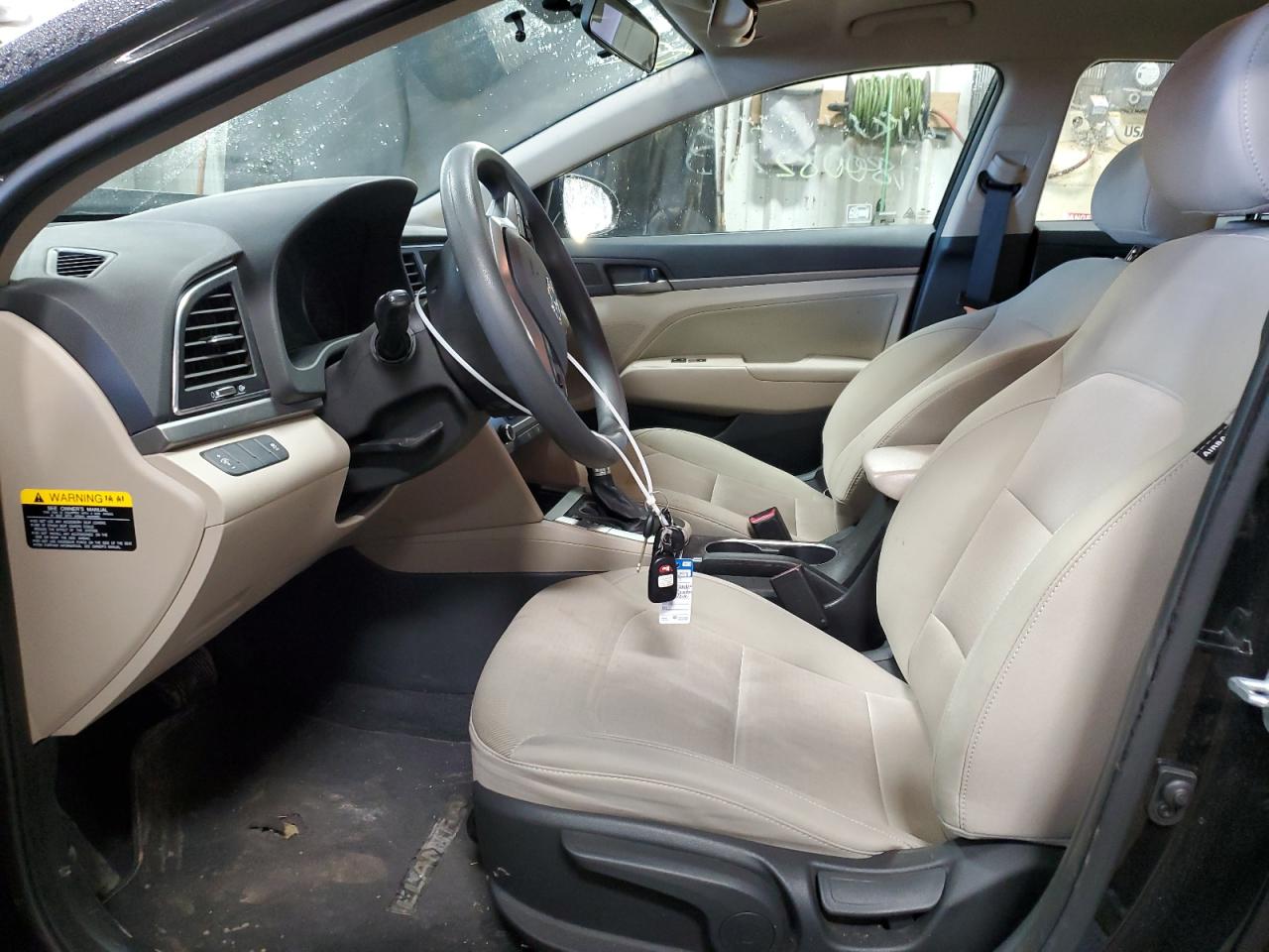 2017 Hyundai Elantra - Image 7