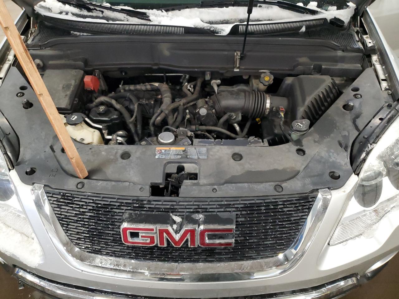 2012 GMC Acadia - Image 13