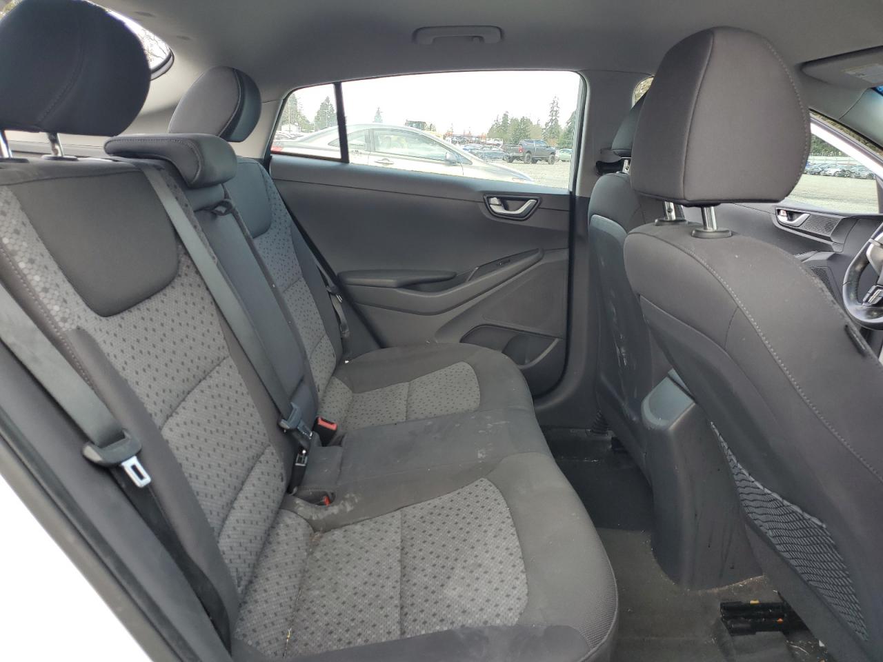 2017 Hyundai IONIQ - Image 11