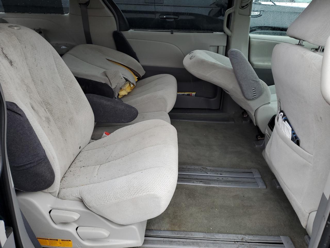 2011 Toyota Sienna Le VIN: 5TDKK3DC7BS149370 Lot: 50837895